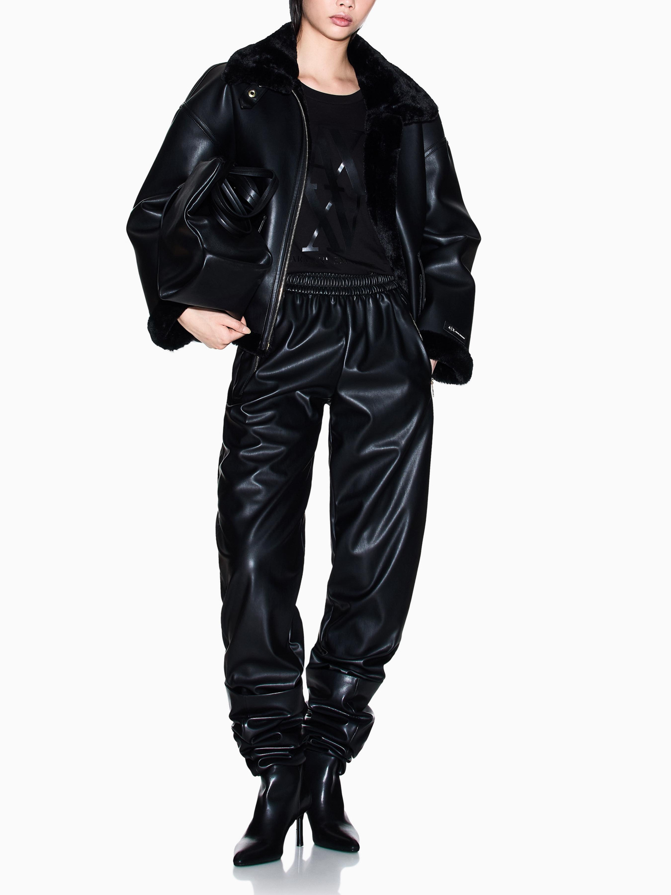 Куртки и дубленки Armani Exchange модель XW000713-AF16389-UC001 Фото