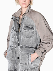 Куртки и дубленки Armani Exchange модель XW001393-AF16176-M6099 Фото