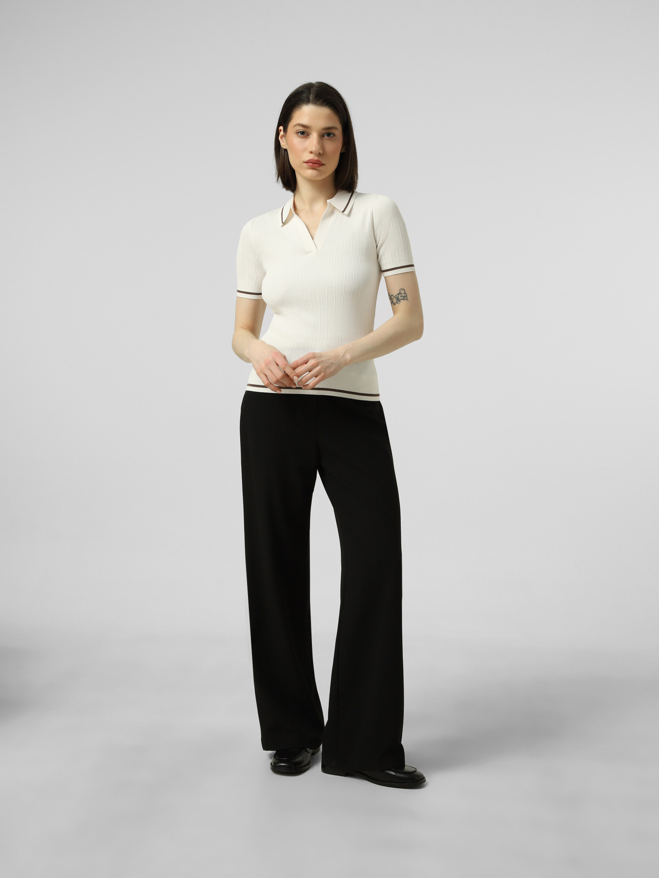 Футболки і поло Armani Exchange модель XW001897-AF10352-U1003 Футболки і поло Armani Exchange модель XW001897-AF10352-U1003 Фото