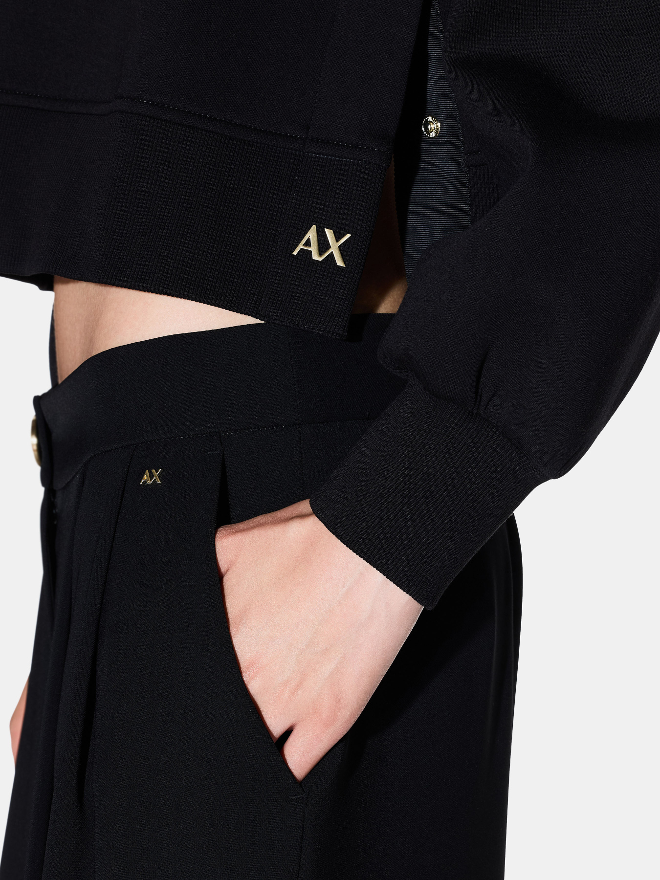 Худи и свитшоты Armani Exchange модель XW001828-AF10818-UC001 Худи и свитшоты Armani Exchange модель XW001828-AF10818-UC001 Фото