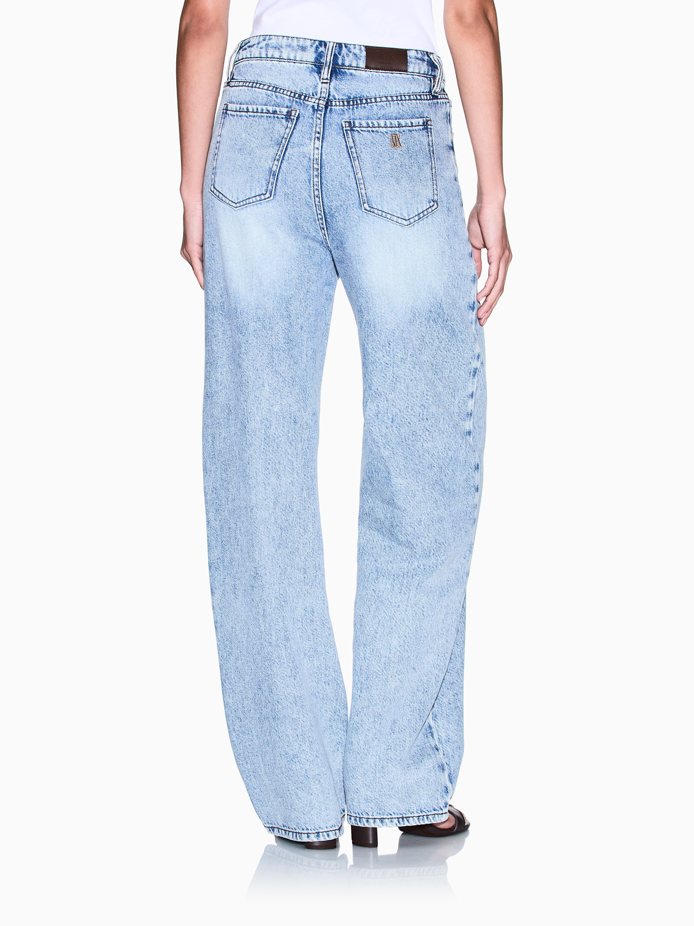 Джинсы Armani Exchange модель XW000100-AF21338-MB001 Джинсы Armani Exchange модель XW000100-AF21338-MB001 Фото