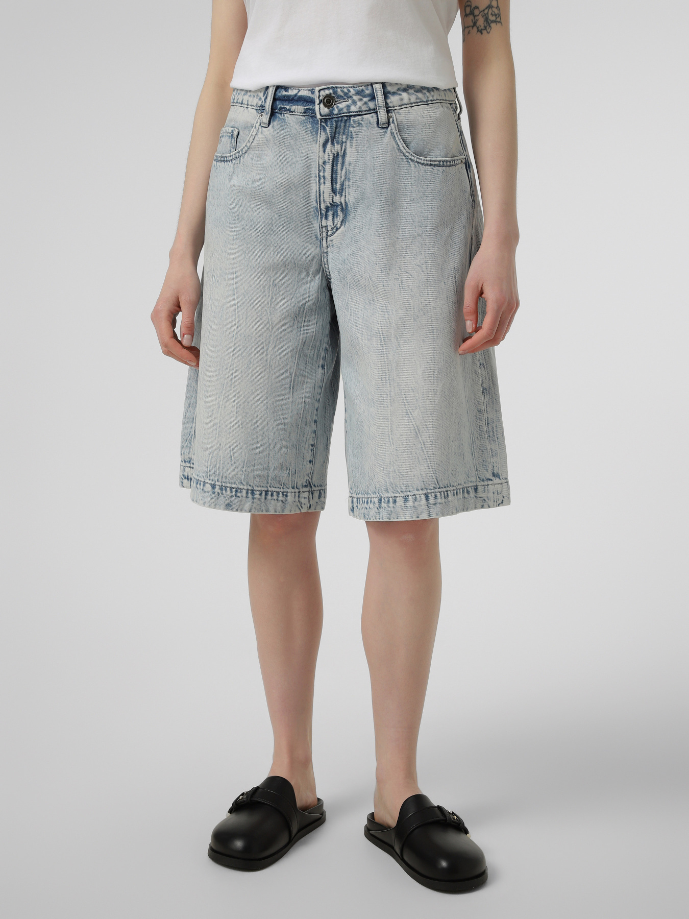 Шорти Armani Exchange модель XW002359-AF21349-MB001 Шорти Armani Exchange модель XW002359-AF21349-MB001 Фото