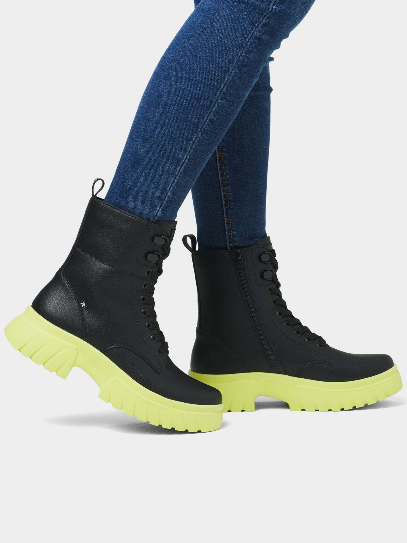 Ботинки и сапоги RIEKER модель W1870/01 Ботинки и сапоги RIEKER модель W1870/01 Фото
