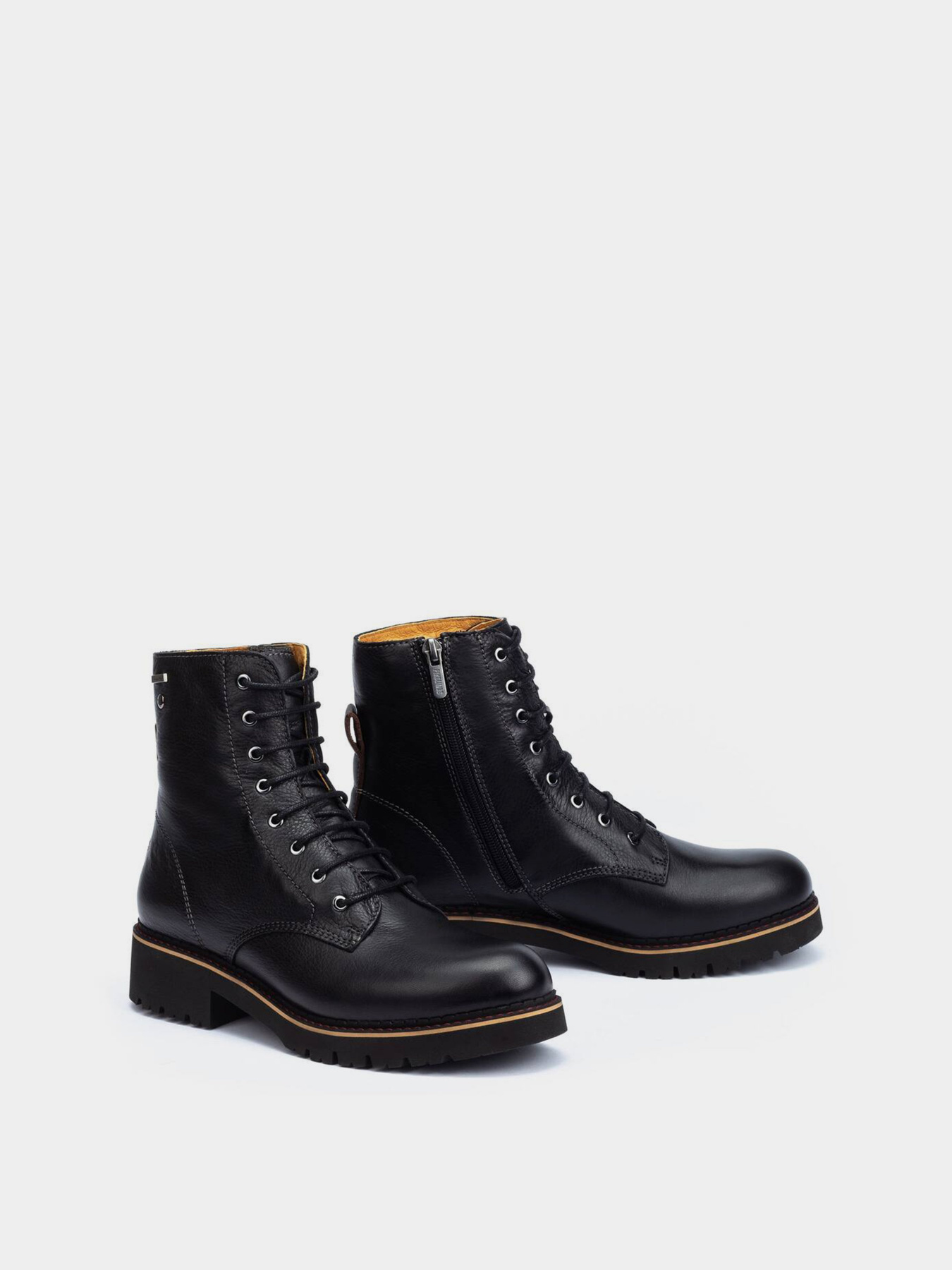 Ботинки и сапоги PIKOLINOS модель W0V-SY8986-BLACK Фото