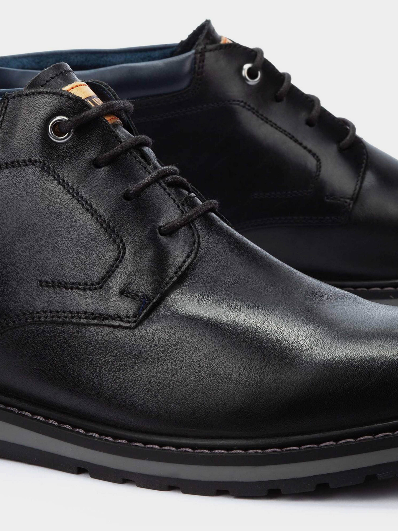 Ботинки и сапоги PIKOLINOS Berna модель M8J-8181С1-BLACK Фото
