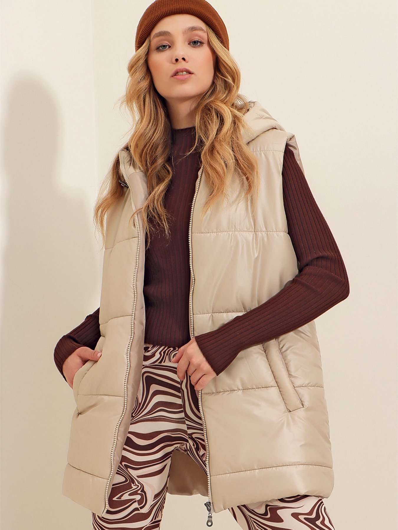 Куртки та дублянки Trend Alacati Stili модель ALC-X9455/BEJ Куртки та дублянки Trend Alacati Stili модель ALC-X9455/BEJ Фото
