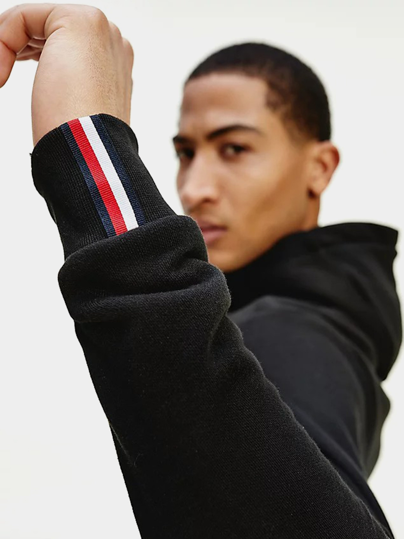 Худі та світшоти Tommy Hilfiger Cool модель MW0MW17255-BDS Худі та світшоти Tommy Hilfiger Cool модель MW0MW17255-BDS Фото