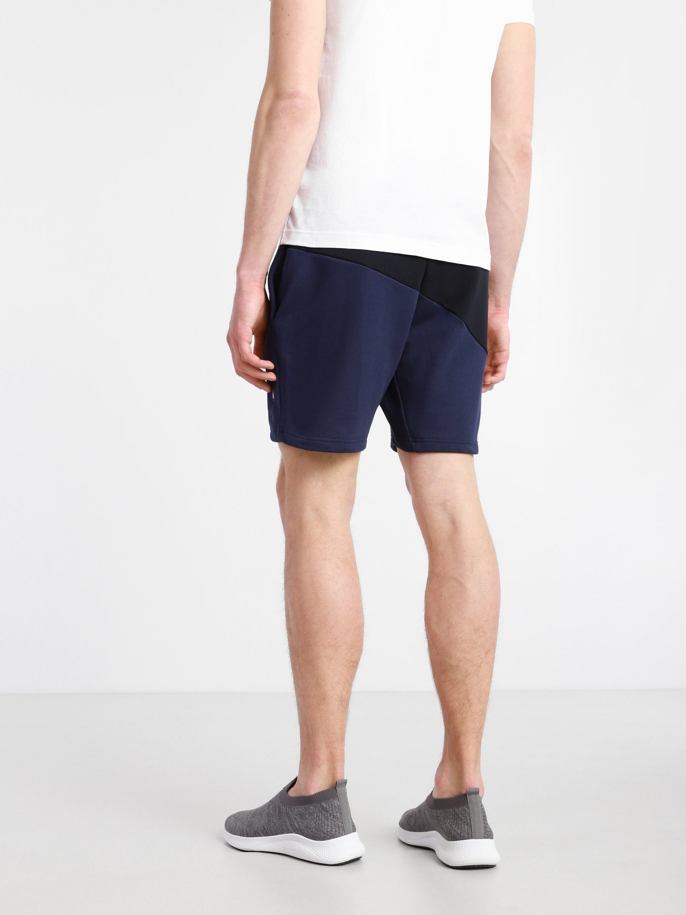 Шорти Tommy Hilfiger модель MW0MW17333-DY4 Фото