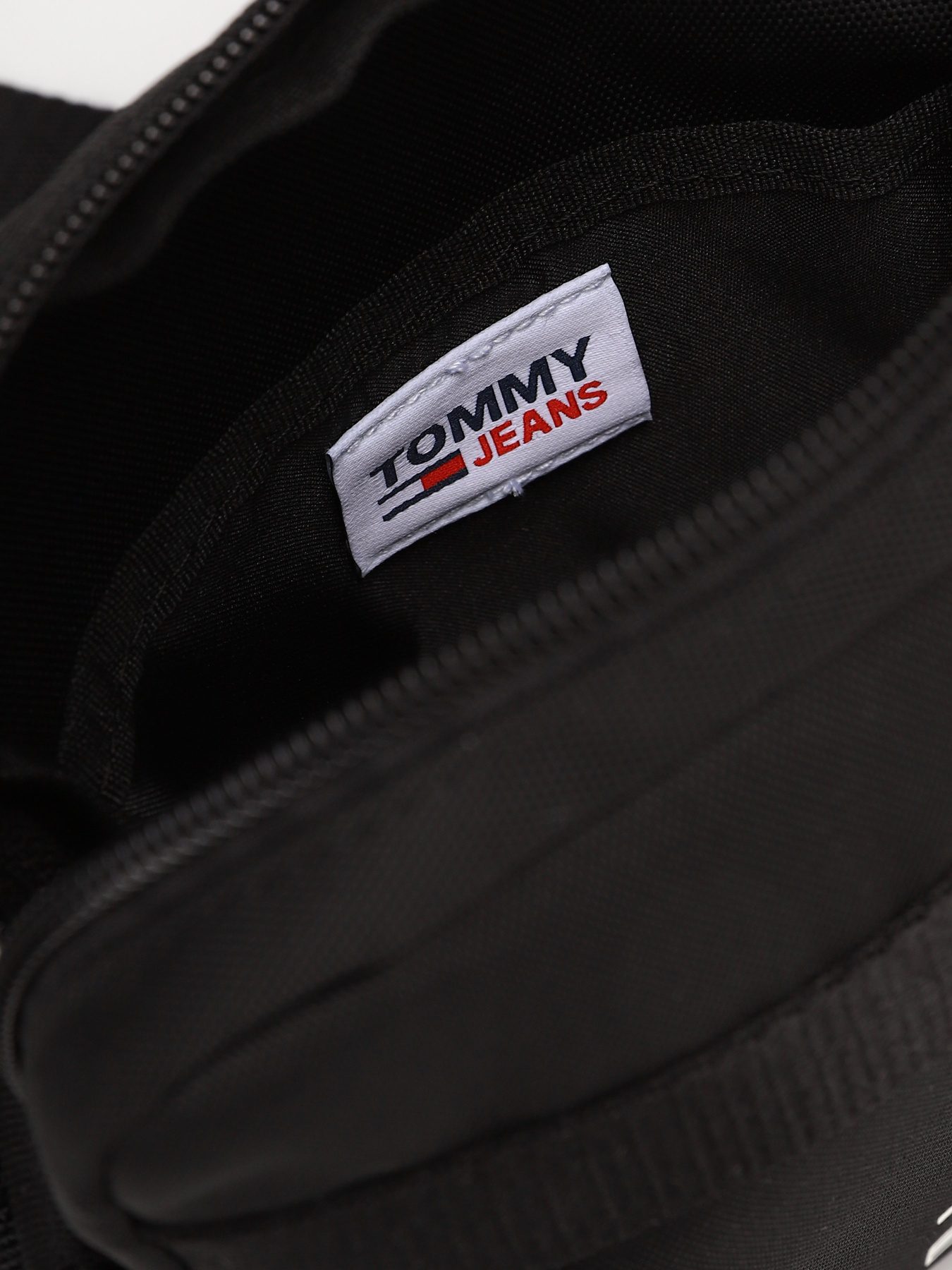 Сумки Tommy Hilfiger модель AM0AM07147-BDS Фото