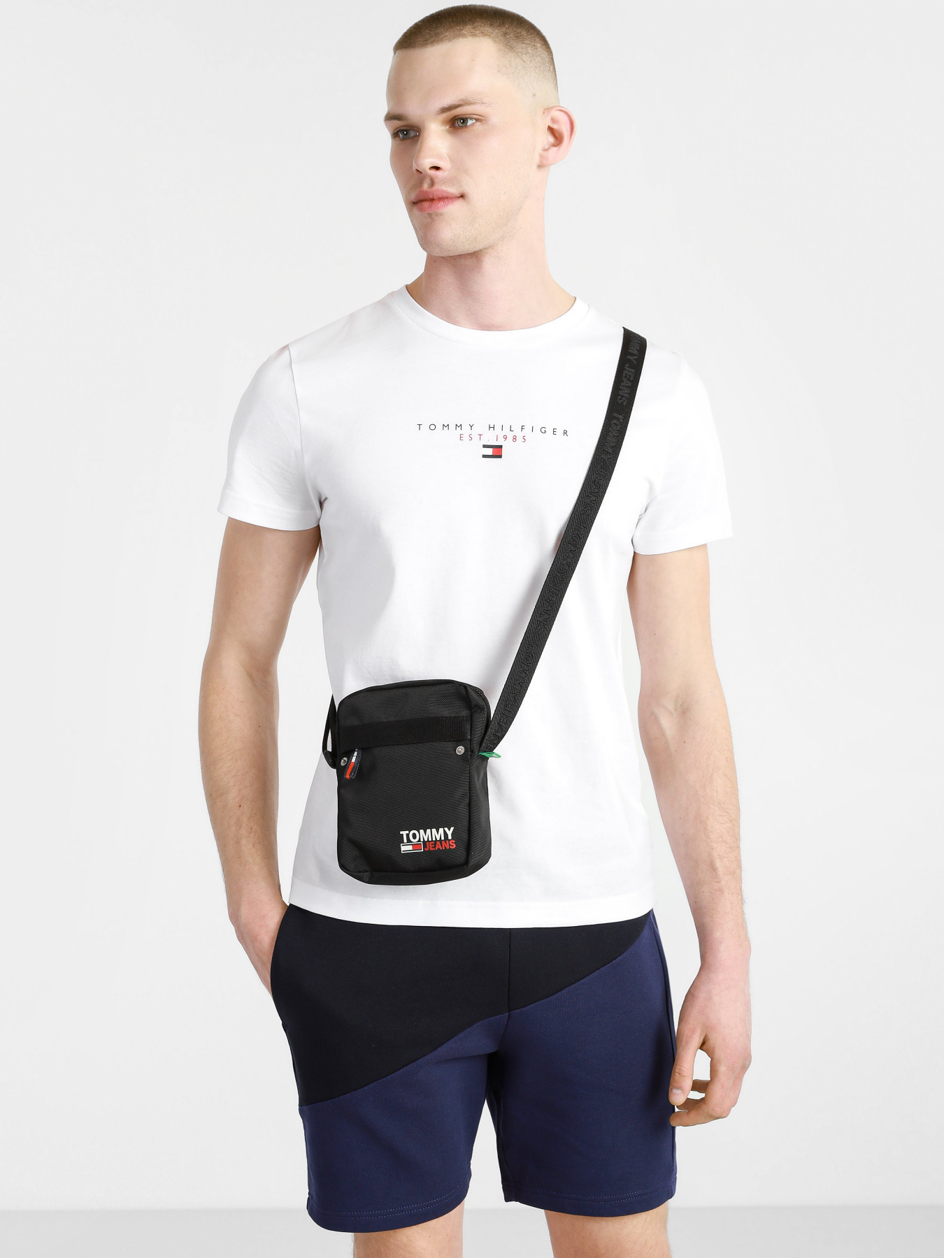 Сумки Tommy Hilfiger модель AM0AM07147-BDS Фото