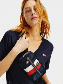 Сумки Tommy Hilfiger Signature модель AW0AW10027-DW5 Фото