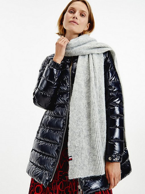 Шарфи та хустки Tommy Hilfiger модель AW0AW10726-P01 Фото