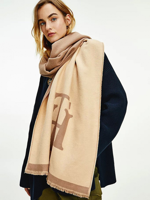 Шарфи та хустки Tommy Hilfiger модель AW0AW10722-GV7 Фото