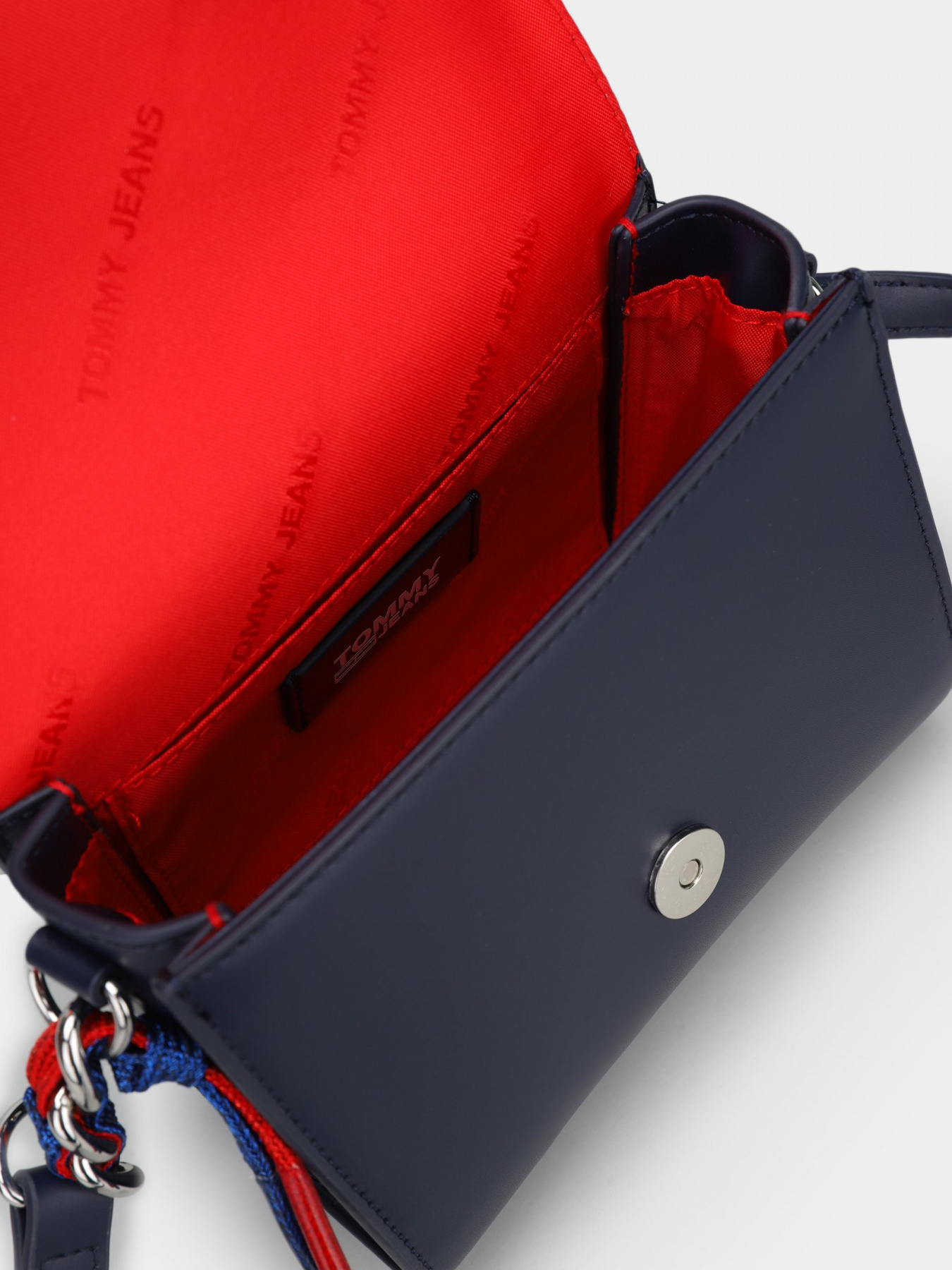 Сумки Tommy Hilfiger модель AW0AW10893-C87 Сумки Tommy Hilfiger модель AW0AW10893-C87 Фото