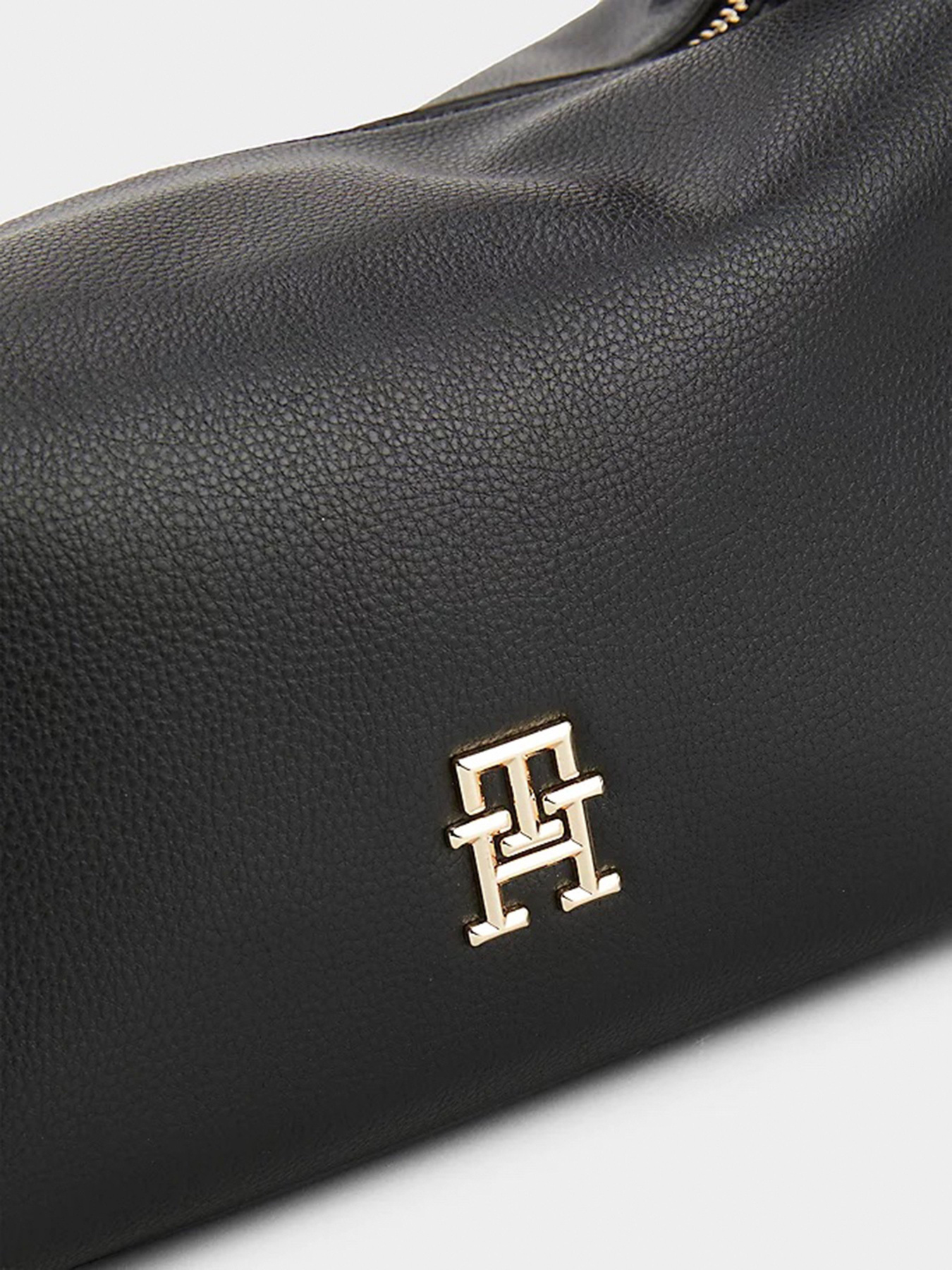 Сумки Tommy Hilfiger модель AW0AW14499-BDS Сумки Tommy Hilfiger модель AW0AW14499-BDS Фото