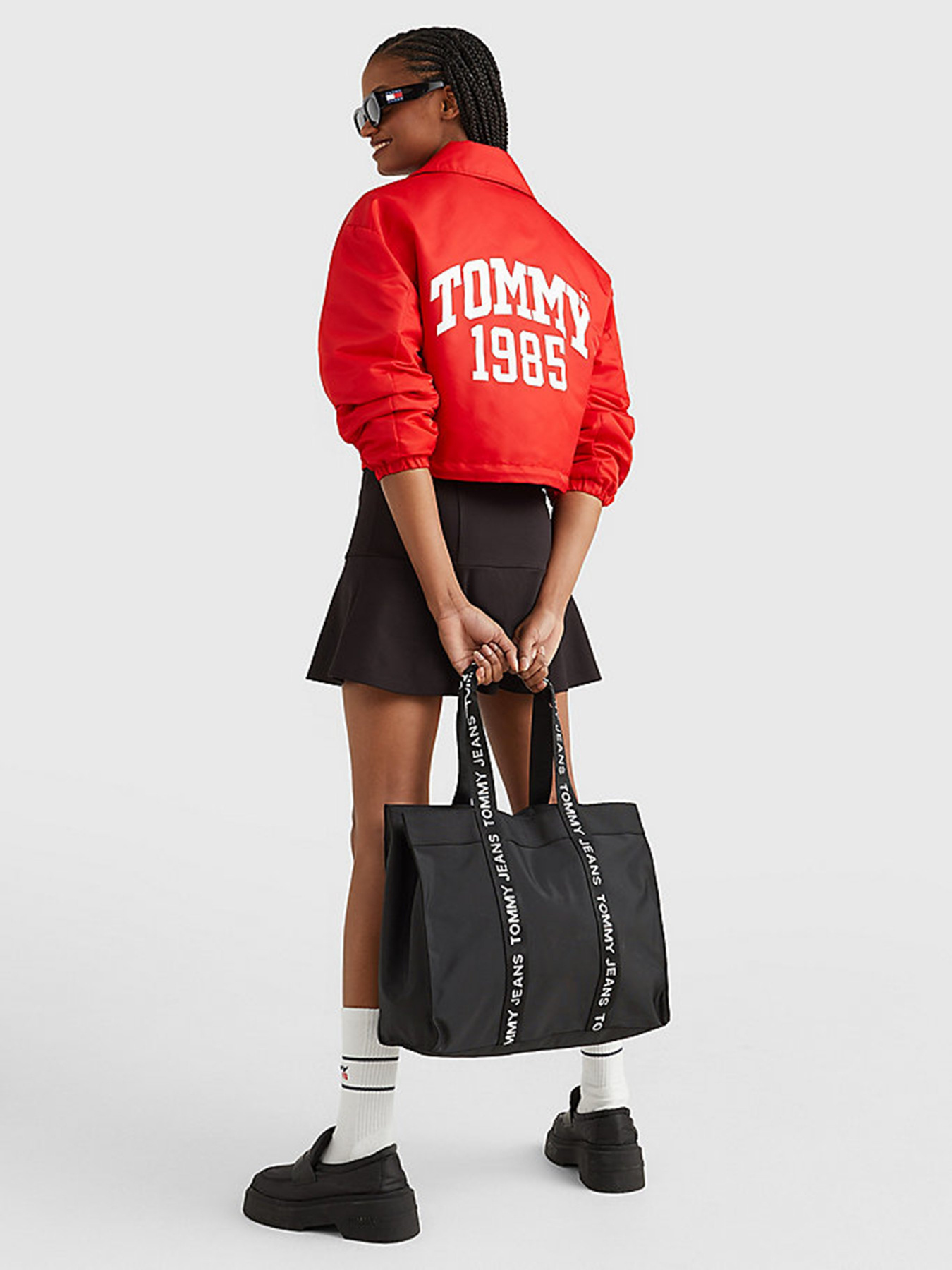 Сумки Tommy Hilfiger модель AW0AW14549-0GJ Фото