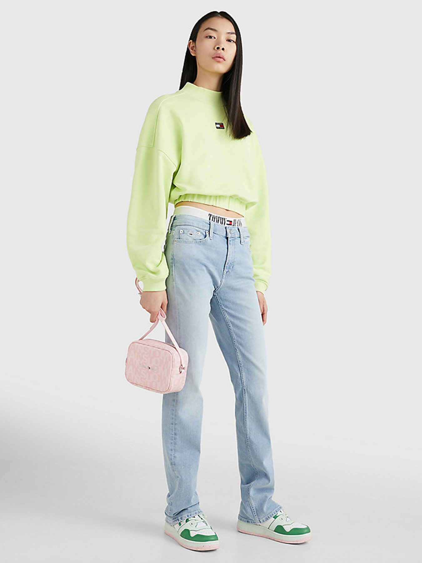 Сумки Tommy Hilfiger модель AW0AW14550-0JV Фото
