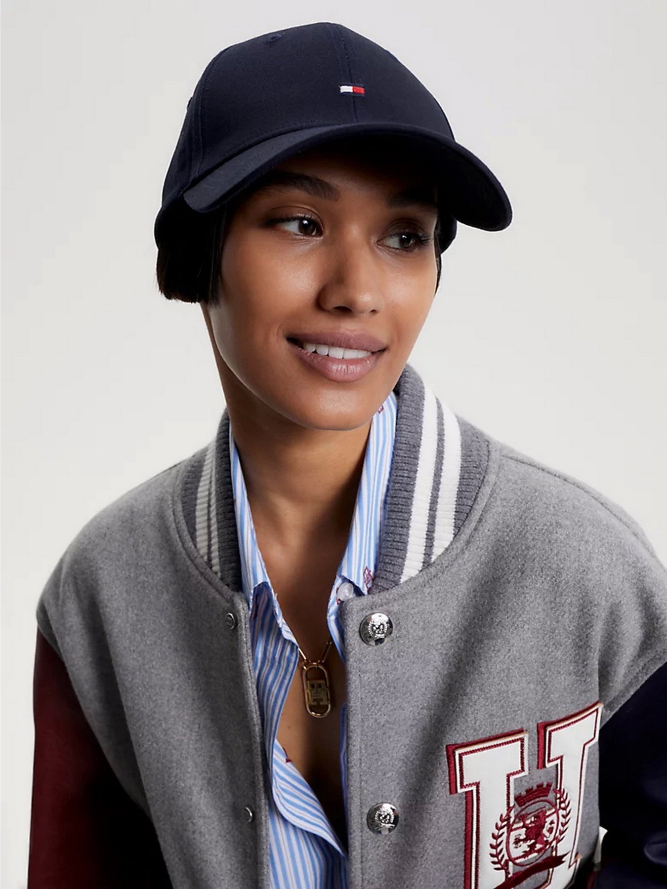 Шапки и кепки Tommy Hilfiger ESSENTIAL FLAG BASEBALL модель AW0AW14923-DW6 Фото