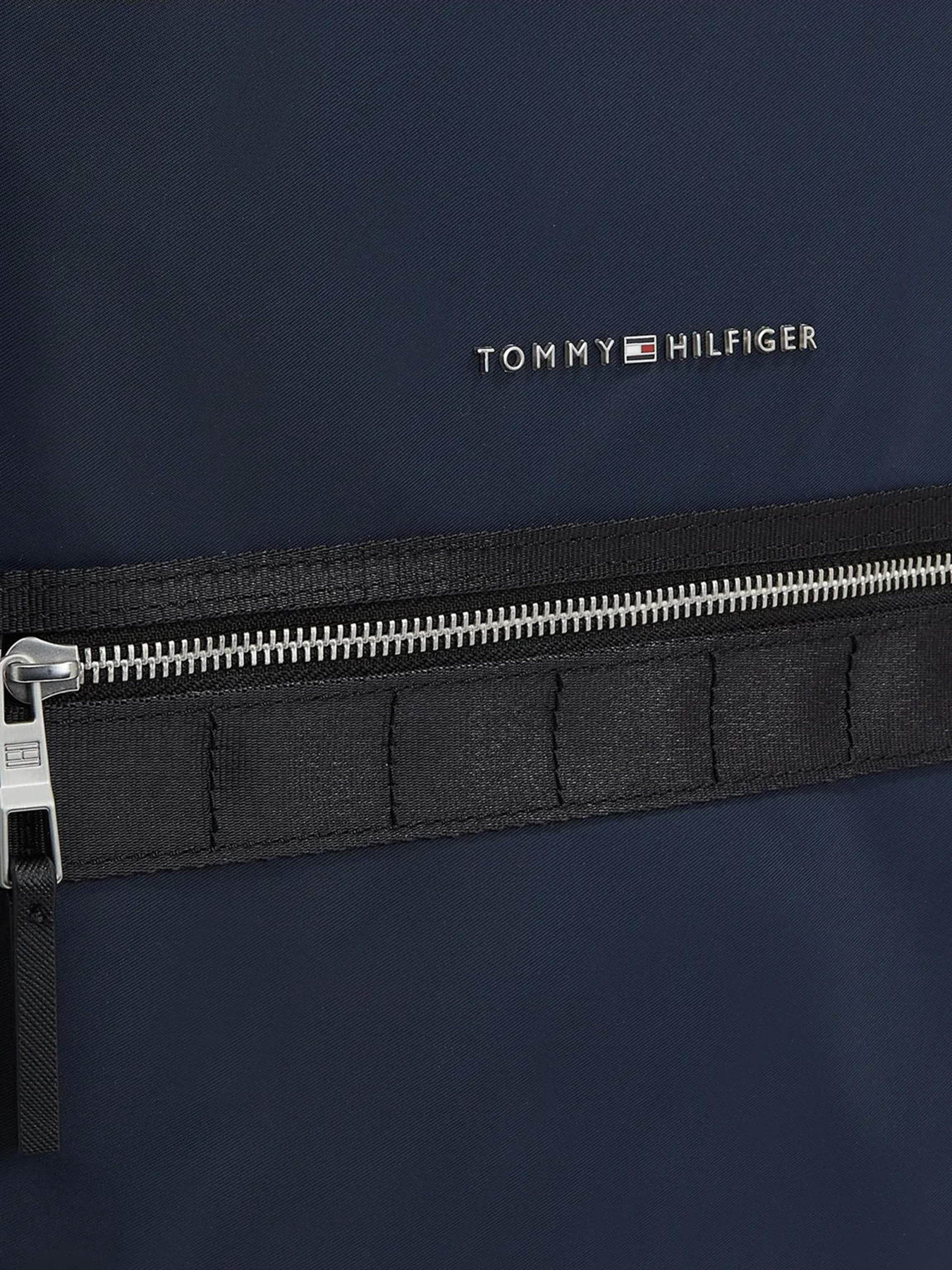 Рюкзаки Tommy Hilfiger Th Elevated Nylon модель AM0AM11573-DW6 Фото