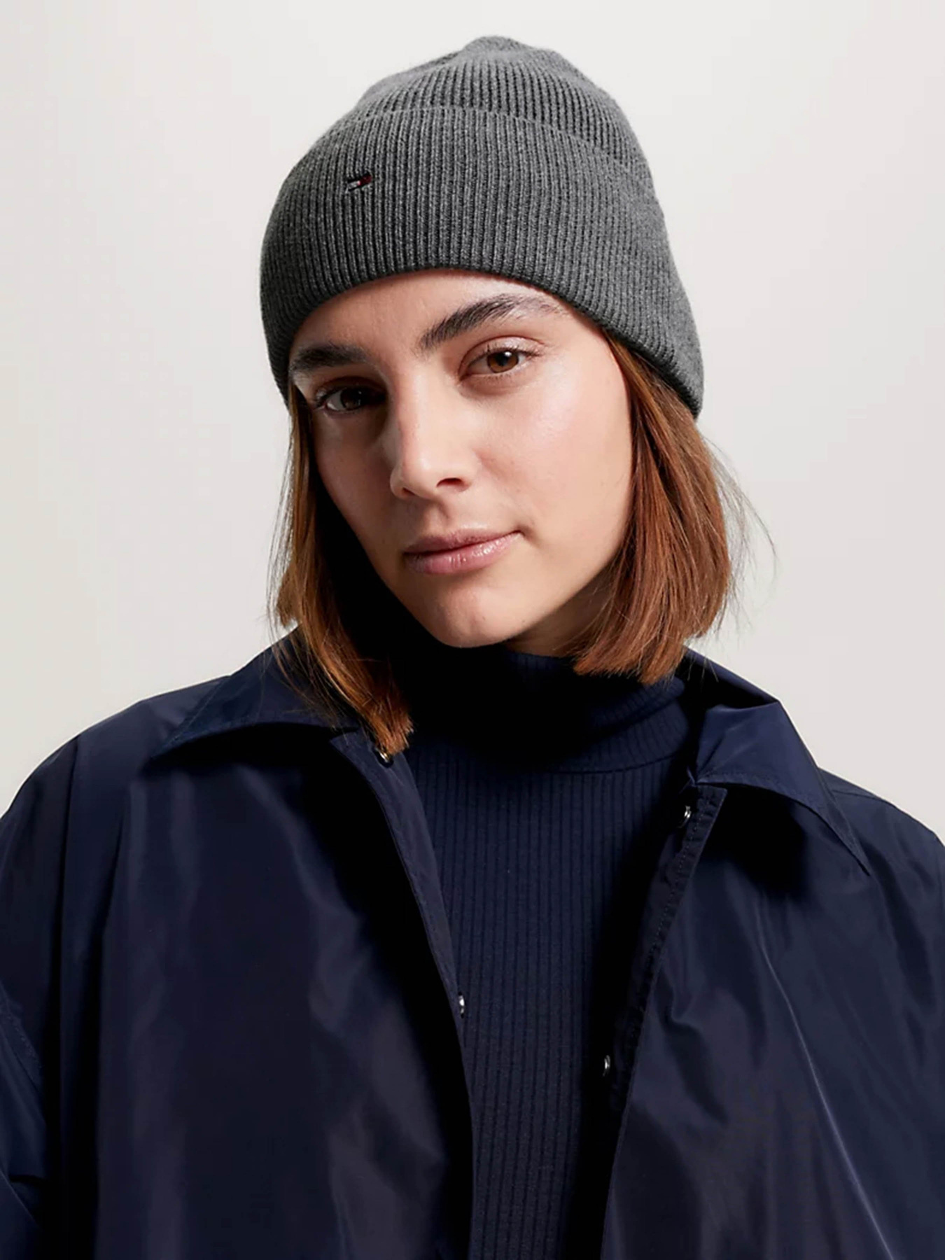 Шапки и кепки Tommy Hilfiger модель AW0AW15309-P4A Фото