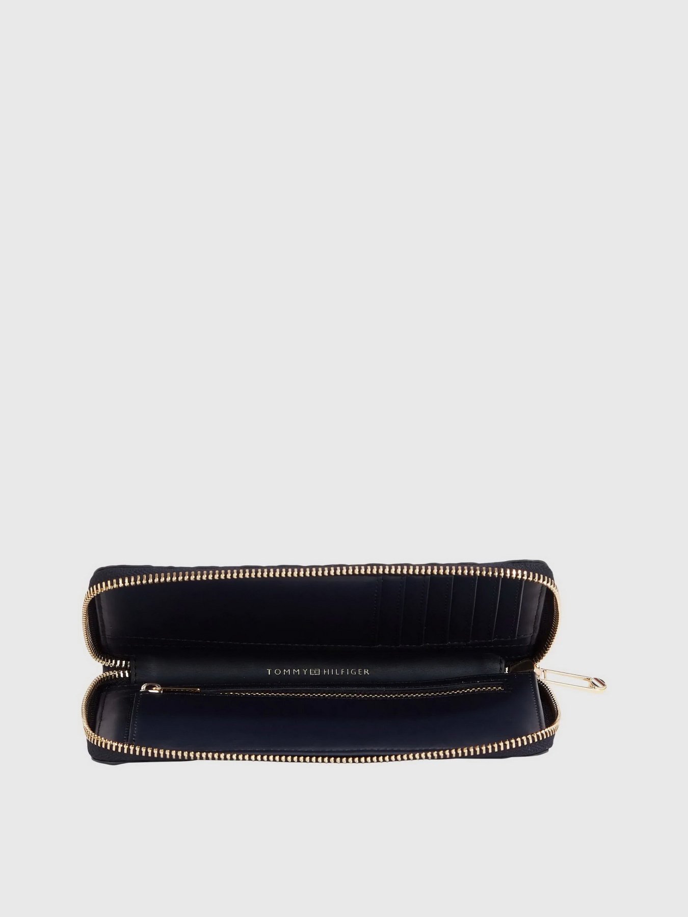 Кошельки Tommy Hilfiger Iconic Tommy Large Za Mono модель AW0AW15272-DW6 Фото