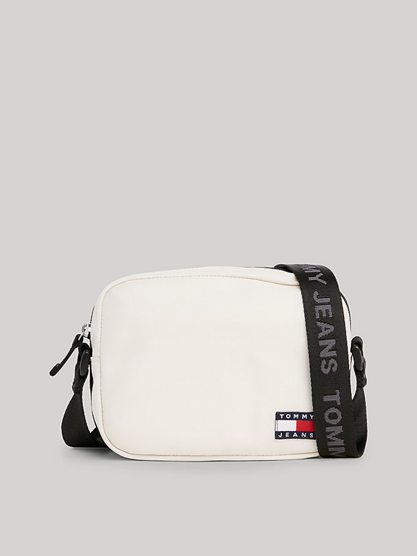 Сумки Tommy Hilfiger модель AW0AW15818-ACG Сумки Tommy Hilfiger модель AW0AW15818-ACG Фото