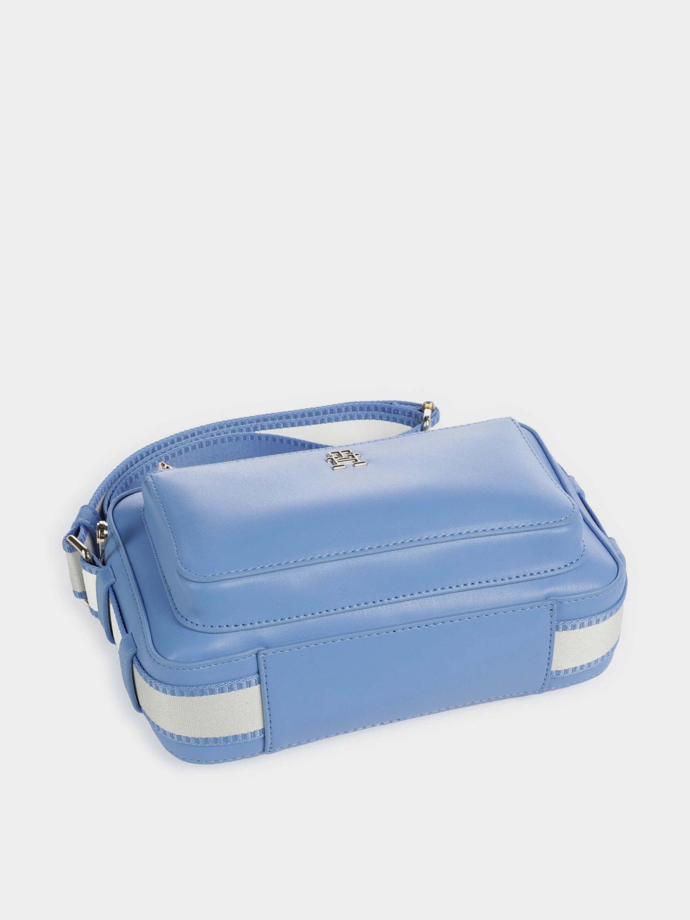Сумки Tommy Hilfiger модель AW0AW15991-C30 Фото