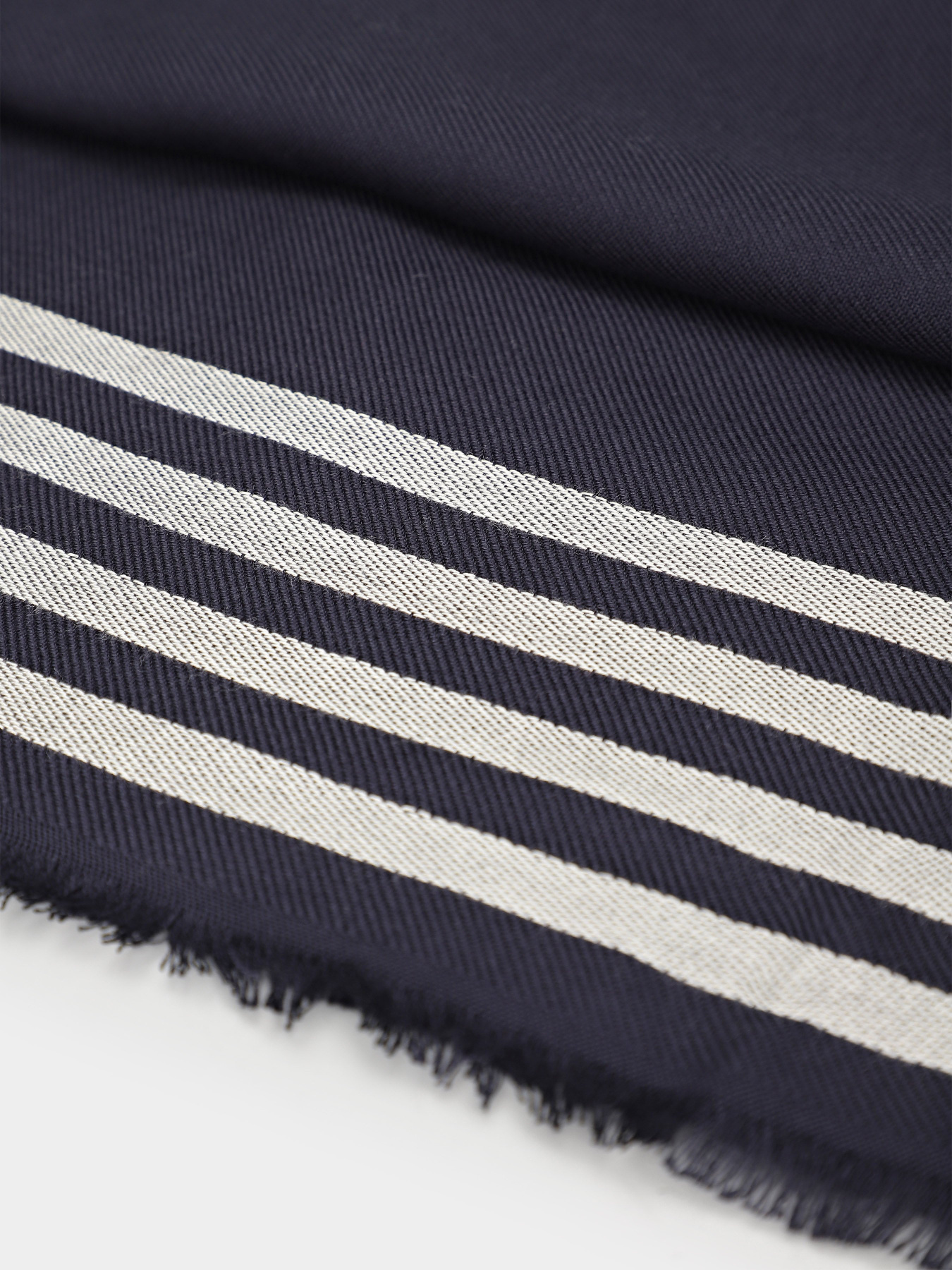 Шарфи та хустки Tommy Hilfiger модель AW0AW16651-DW6 Шарфи та хустки Tommy Hilfiger модель AW0AW16651-DW6 Фото