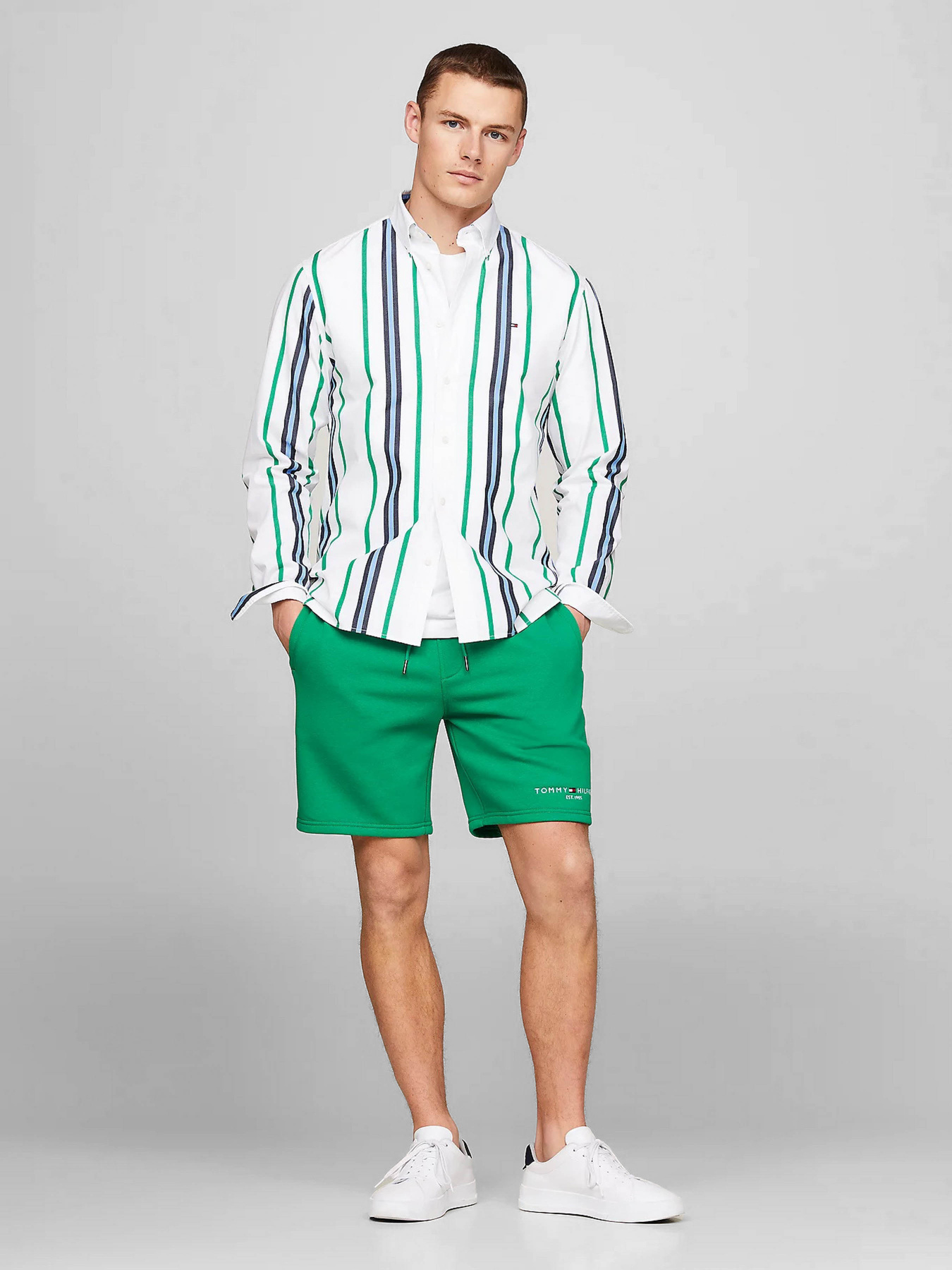 Шорти Tommy Hilfiger модель MW0MW34201-L4B Шорти Tommy Hilfiger модель MW0MW34201-L4B Фото