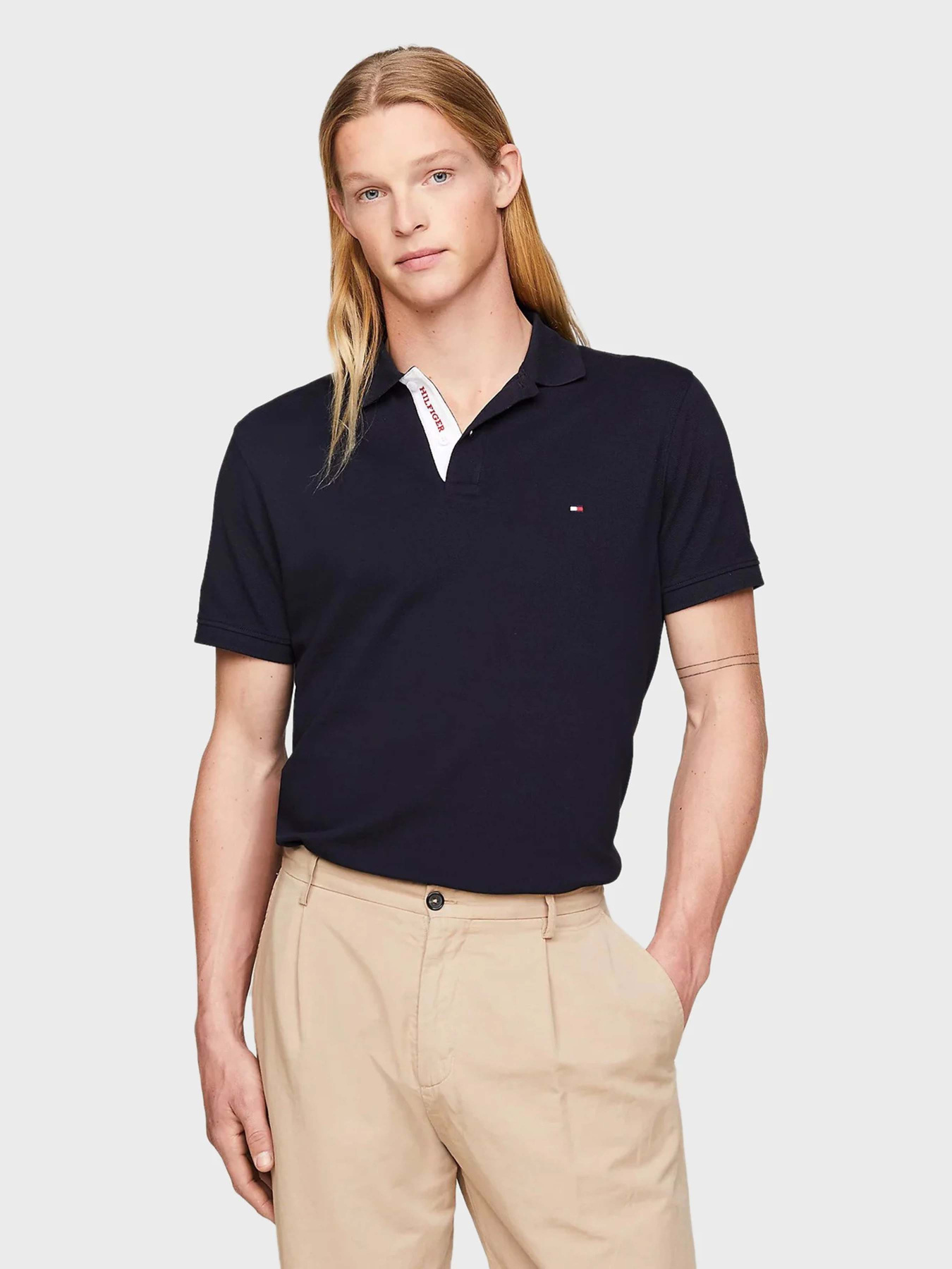 Футболки і поло Tommy Hilfiger модель MW0MW34753-DW5 Футболки і поло Tommy Hilfiger модель MW0MW34753-DW5 Фото