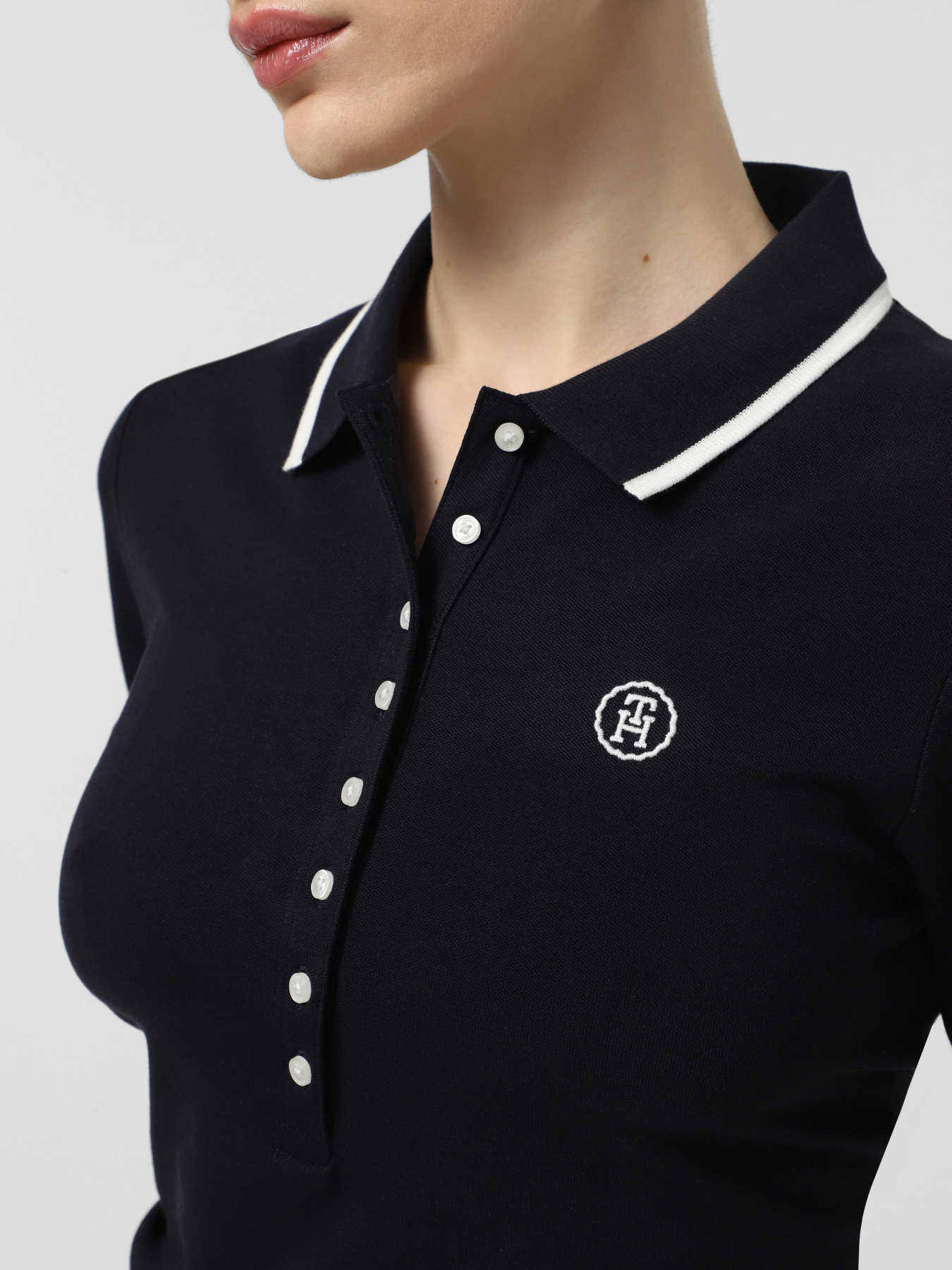 Футболки і поло Tommy Hilfiger модель WW0WW41288-DW5 Футболки і поло Tommy Hilfiger модель WW0WW41288-DW5 Фото