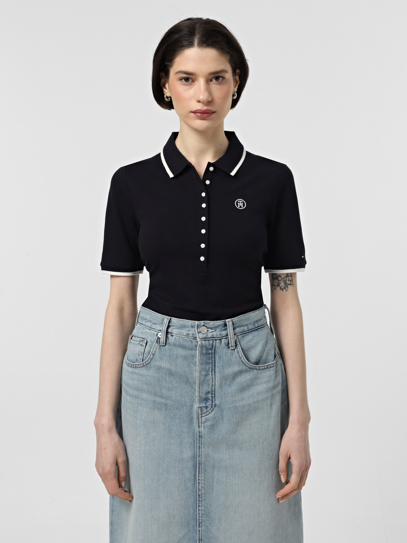 Футболки і поло Tommy Hilfiger модель WW0WW41288-DW5 Футболки і поло Tommy Hilfiger модель WW0WW41288-DW5 Фото