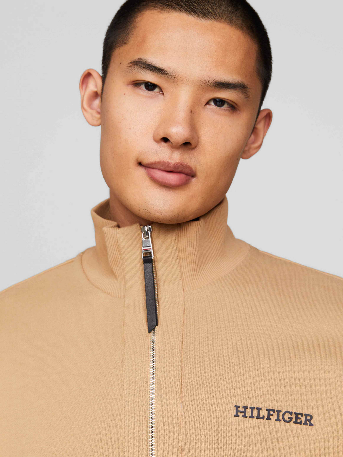 Худи и свитшоты Tommy Hilfiger модель MW0MW34404-RBL Фото