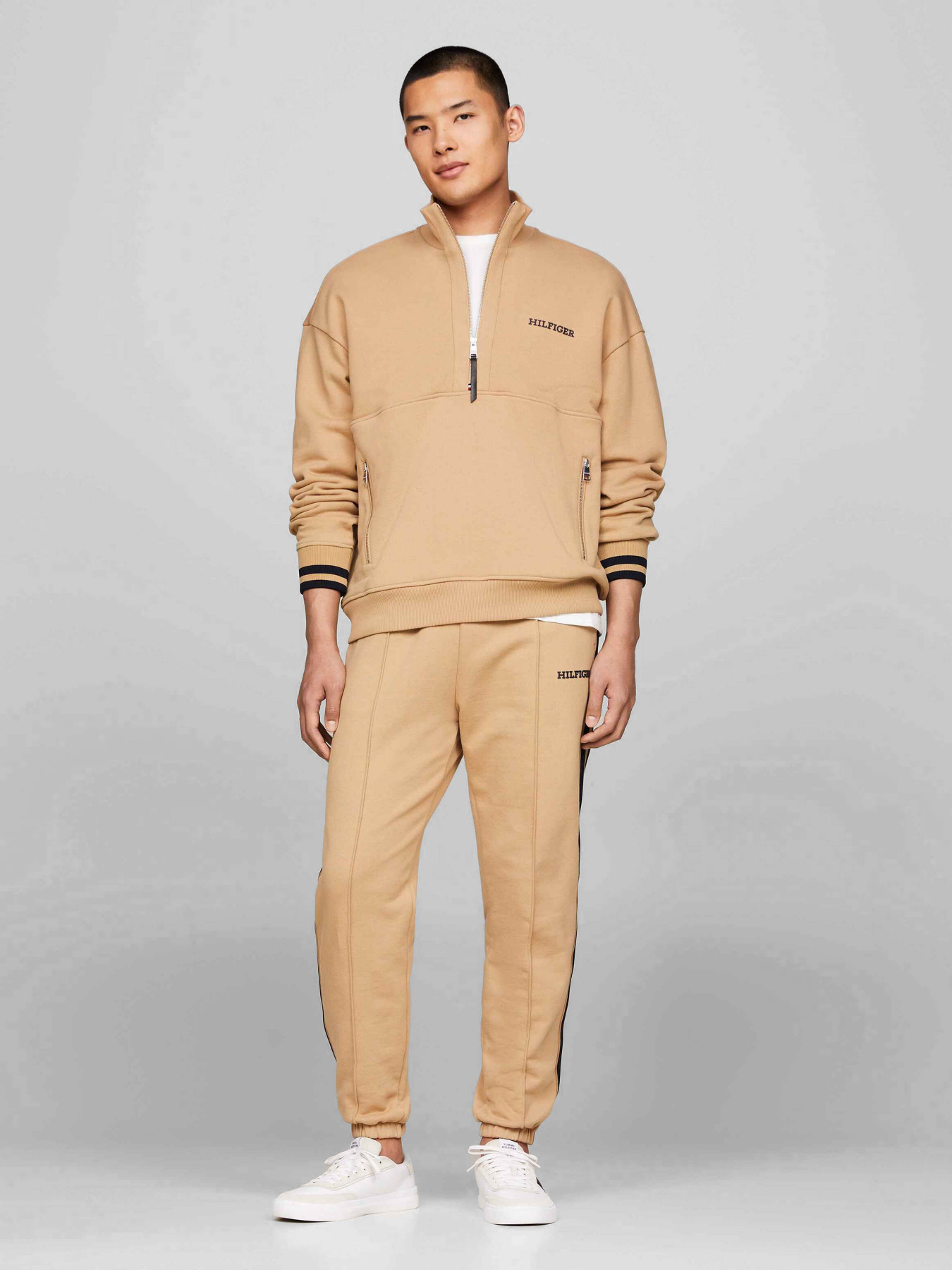 Худи и свитшоты Tommy Hilfiger модель MW0MW34404-RBL Фото