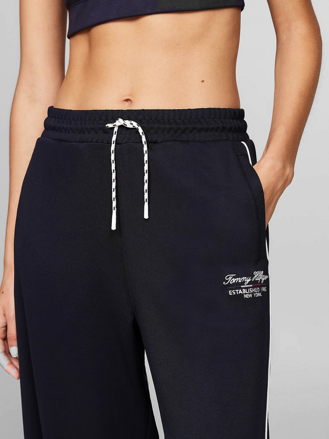 Штани Tommy Hilfiger модель WW0WW42921-DW5 Фото