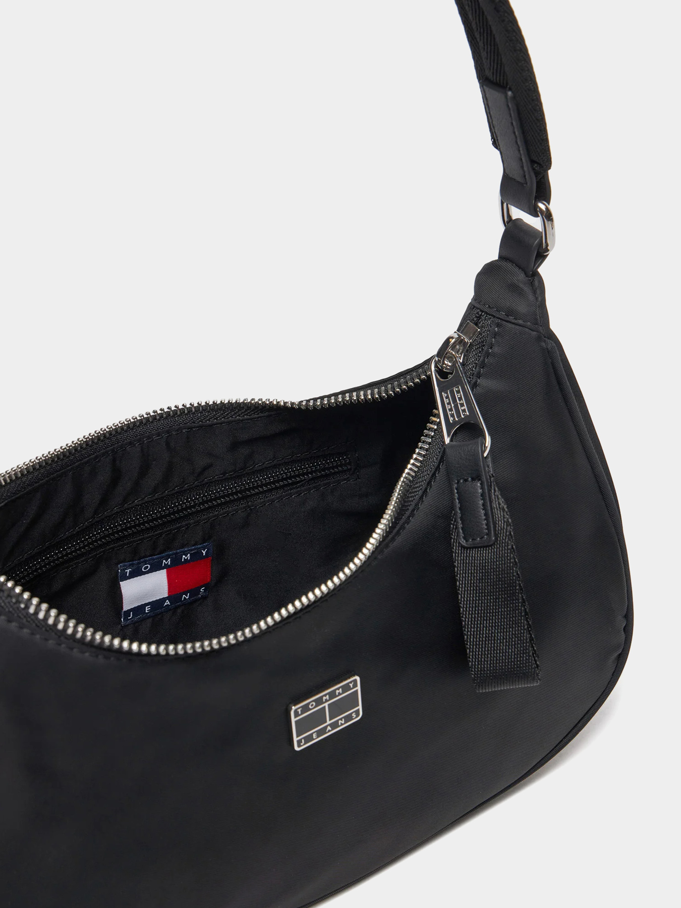 Сумки Tommy Hilfiger модель AW0AW16984-BDS Фото
