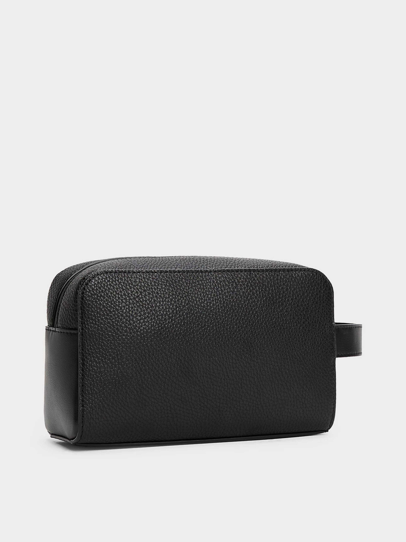 TH MONOGRAM WASHBAG Tommy Hilfiger модель AM0AM13255-BDS TH MONOGRAM WASHBAG Tommy Hilfiger модель AM0AM13255-BDS Фото