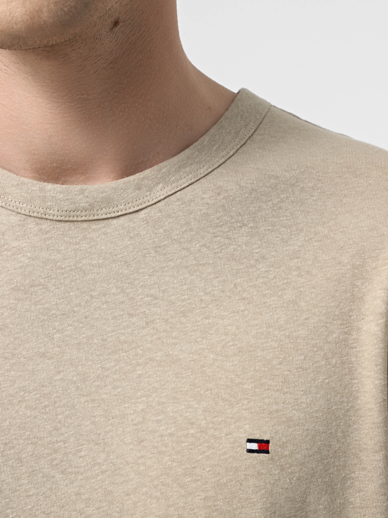 Футболки и поло Tommy Hilfiger модель MW0MW38637-RBT Фото