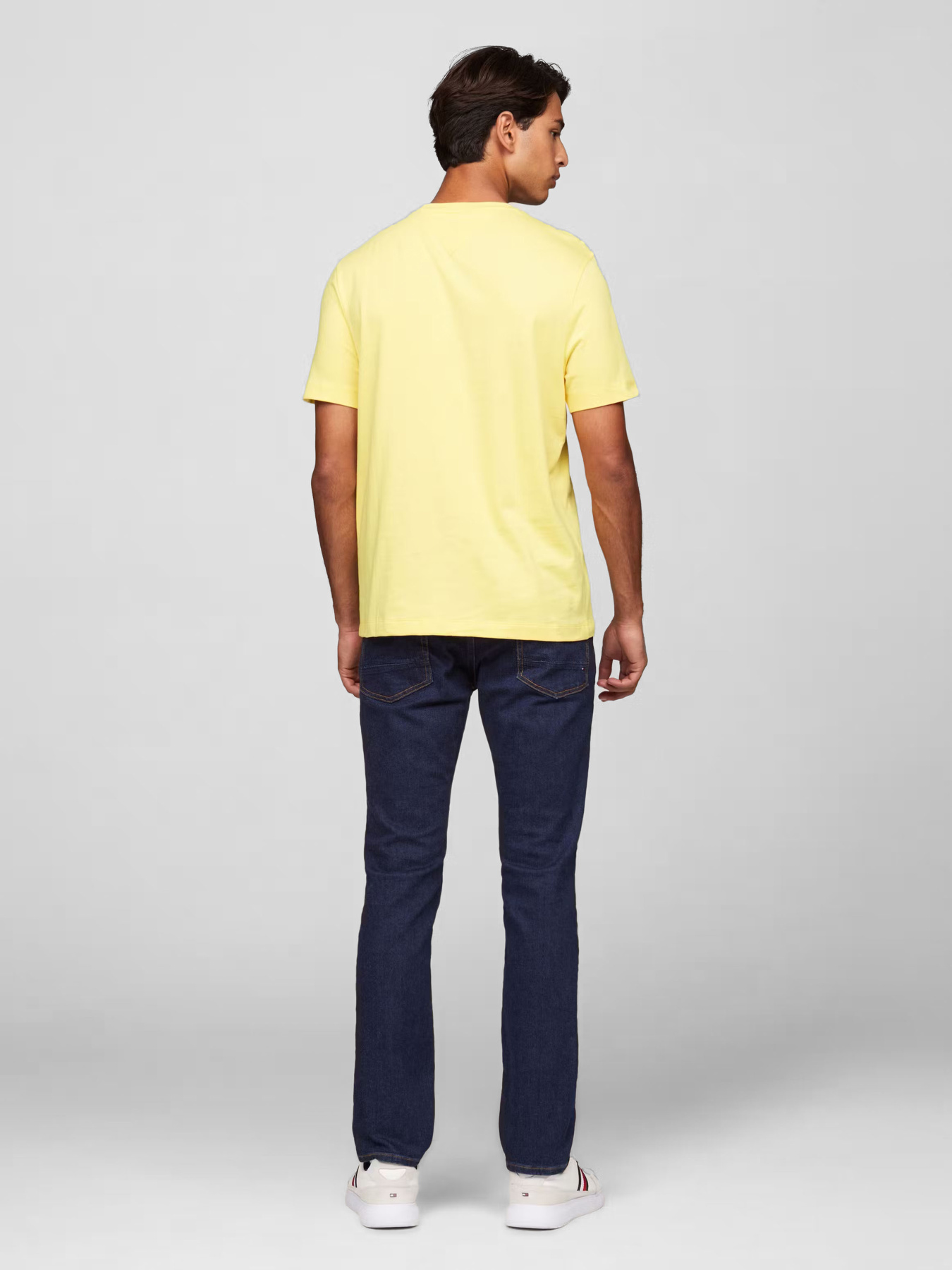 Футболки і поло Tommy Hilfiger модель MW0MW39995-ZF0 Футболки і поло Tommy Hilfiger модель MW0MW39995-ZF0 Фото