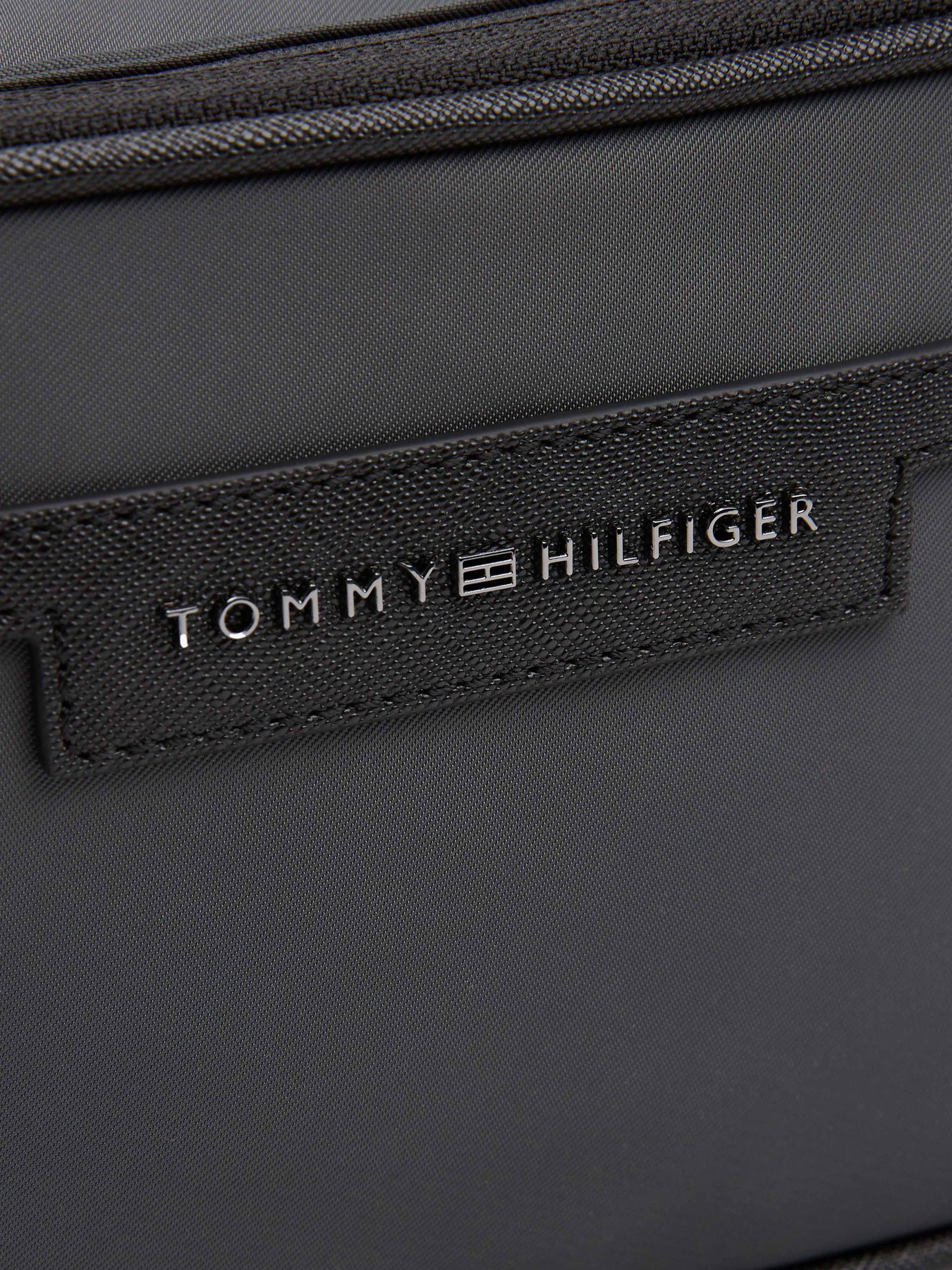 Сумки Tommy Hilfiger модель AM0AM13467-PSM Сумки Tommy Hilfiger модель AM0AM13467-PSM Фото
