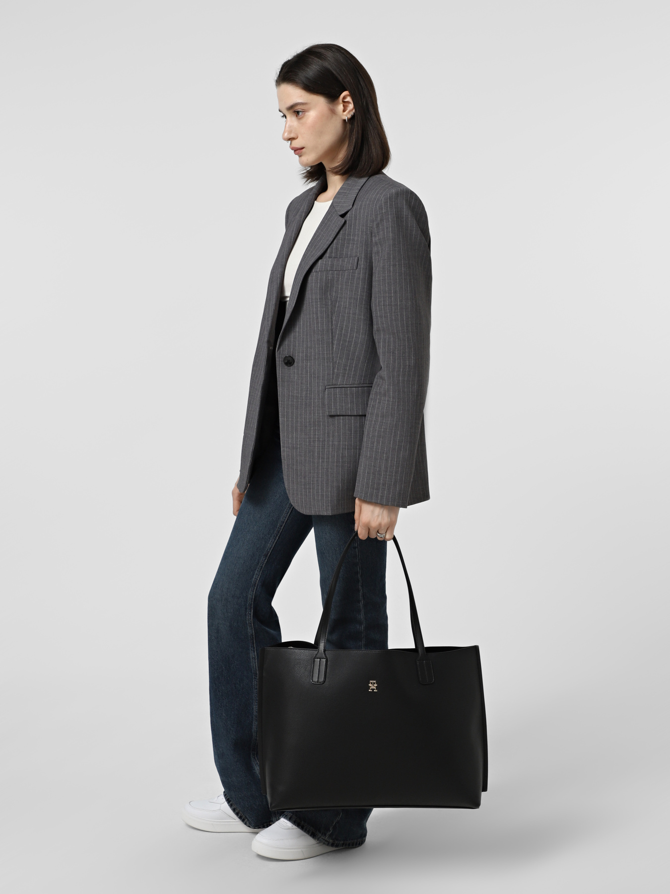 Сумки Tommy Hilfiger модель AW0AW17461-BDS Фото