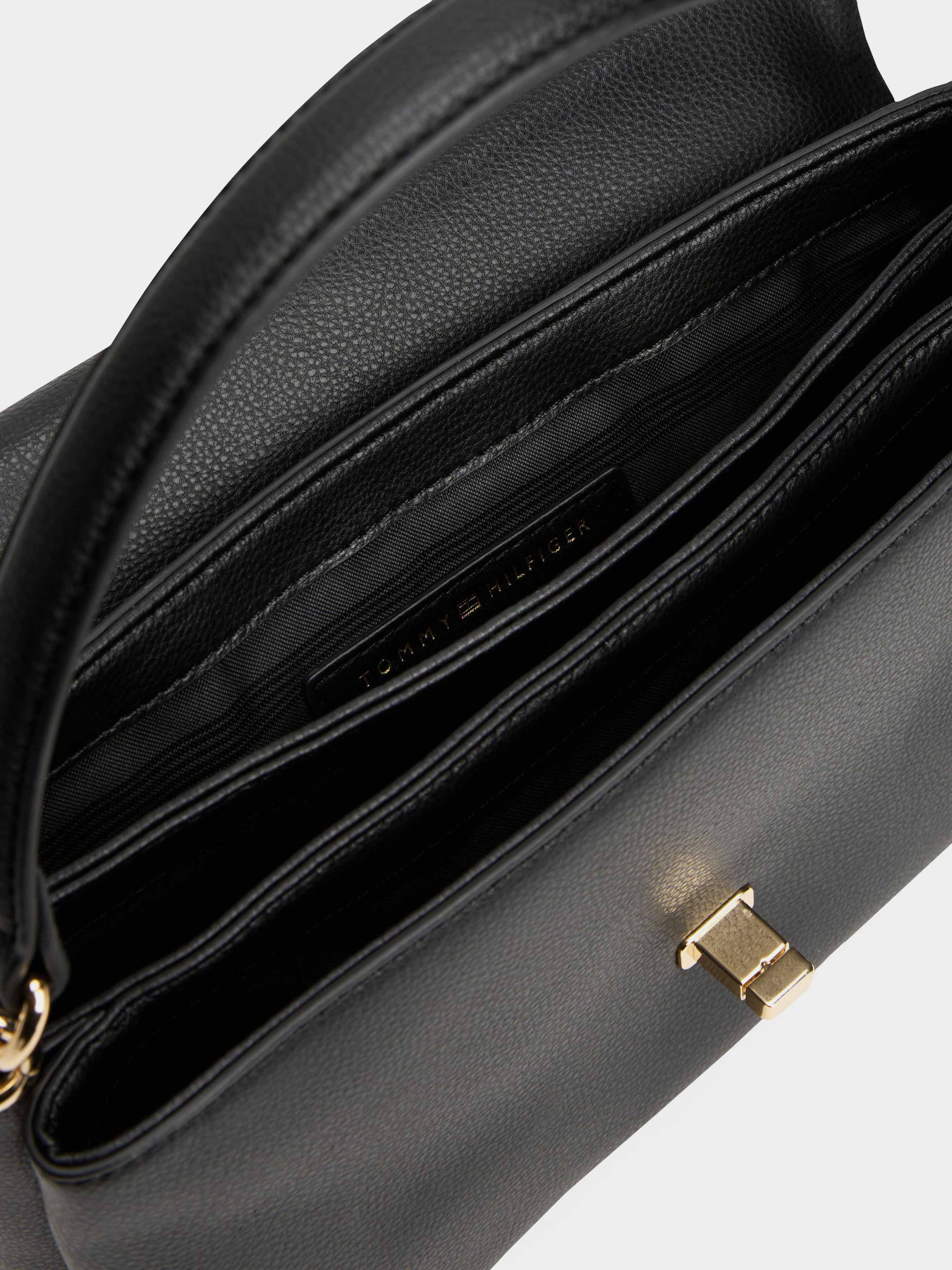 Сумки Tommy Hilfiger модель AW0AW17465-BDS Сумки Tommy Hilfiger модель AW0AW17465-BDS Фото