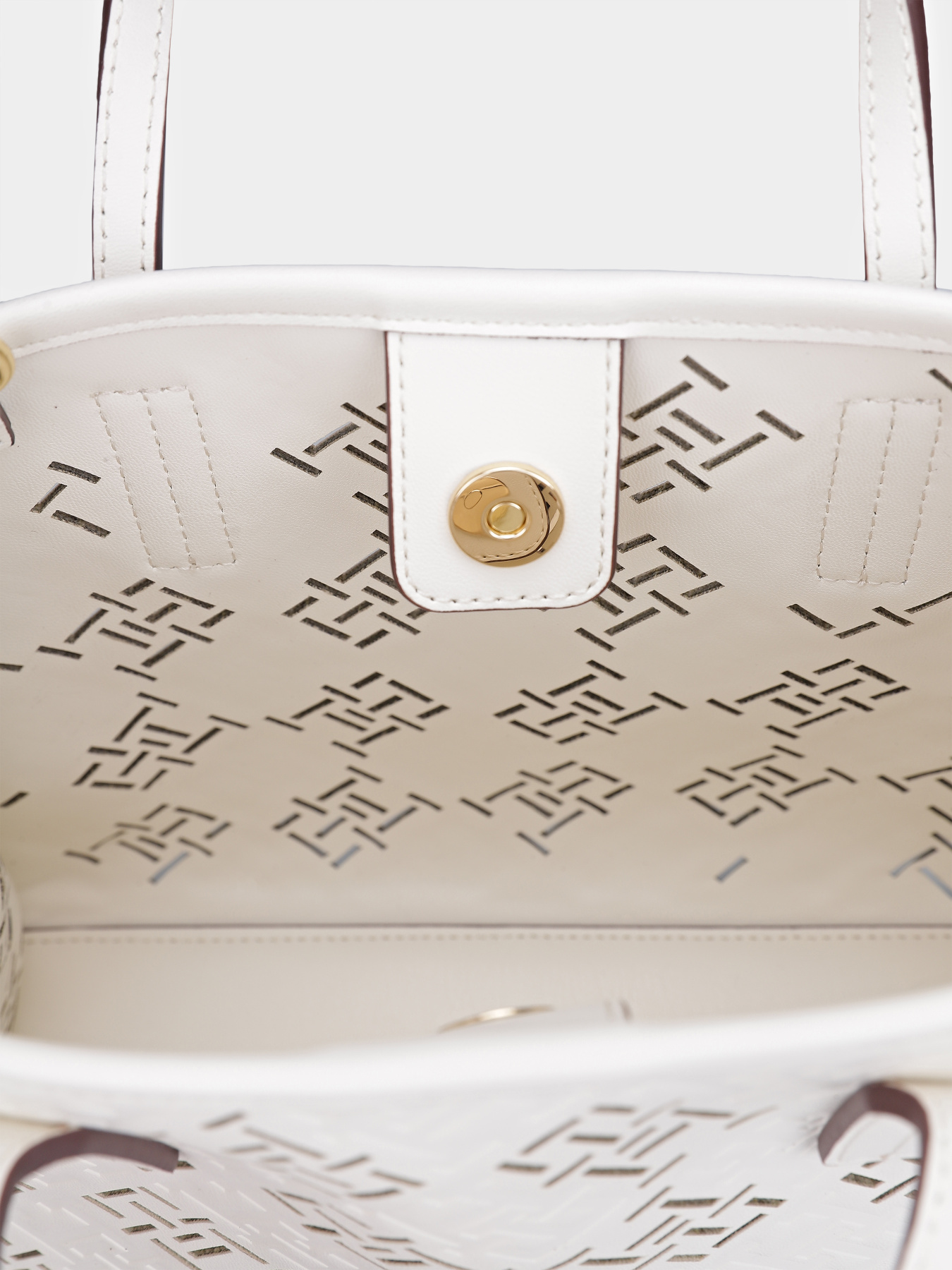 Сумки Tommy Hilfiger модель AW0AW17500-Z00 Сумки Tommy Hilfiger модель AW0AW17500-Z00 Фото
