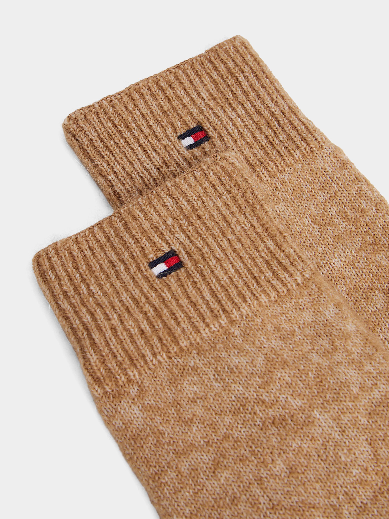 Перчатки и варежки Tommy Hilfiger модель AW0AW17797-RBC Перчатки и варежки Tommy Hilfiger модель AW0AW17797-RBC Фото