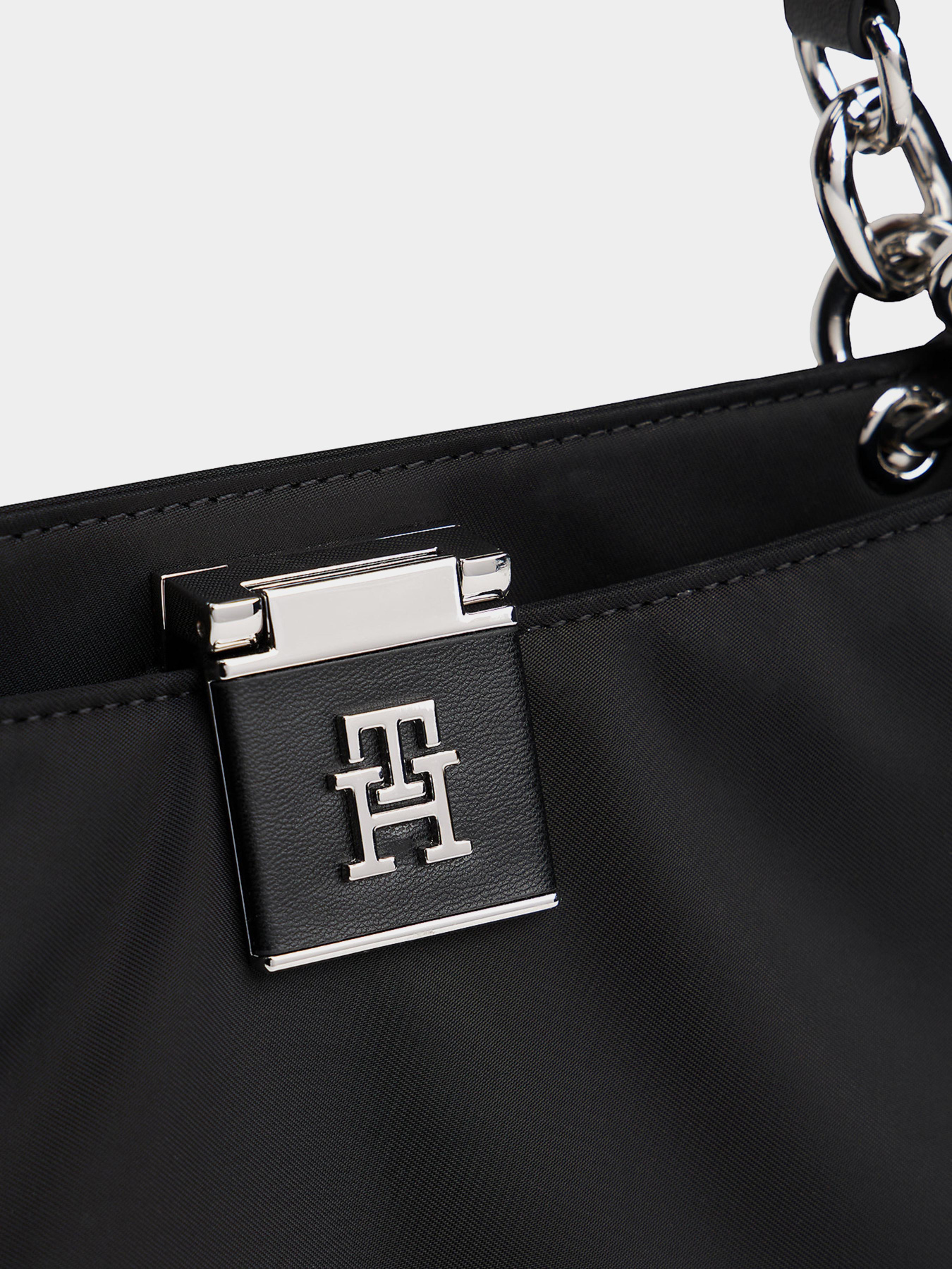 Сумки Tommy Hilfiger модель AW0AW18200-BDS Фото