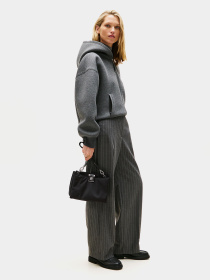 Сумки Tommy Hilfiger модель AW0AW18200-BDS Фото