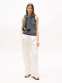 Футболки и поло Tommy Hilfiger модель WW0WW45706-0BB Фото