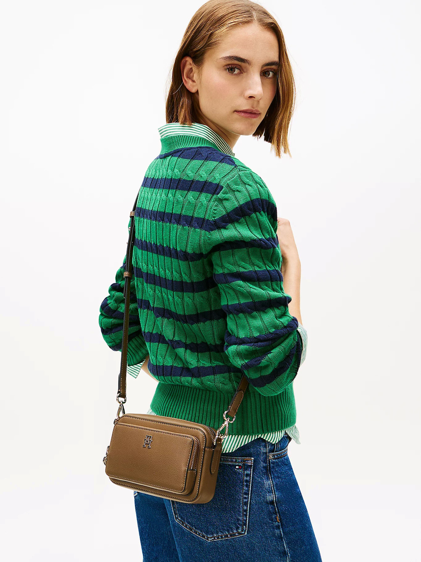 Сумки Tommy Hilfiger TH ICON CAMERA BAG модель AW0AW18120-R07 Фото