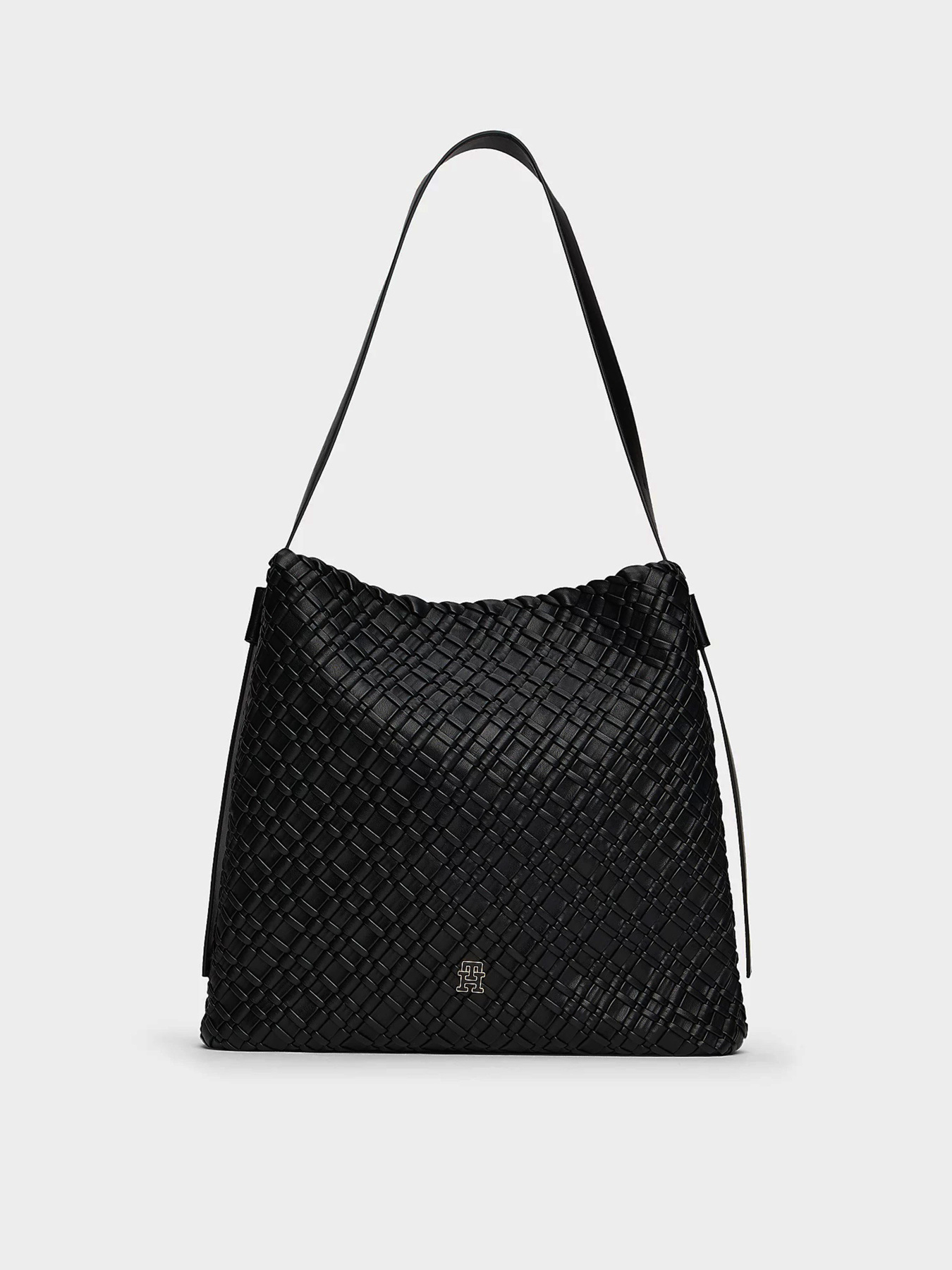 Сумки Tommy Hilfiger TH BRAIDED MAXI HOBO модель AW0AW18161-BDS Сумки Tommy Hilfiger TH BRAIDED MAXI HOBO модель AW0AW18161-BDS Фото