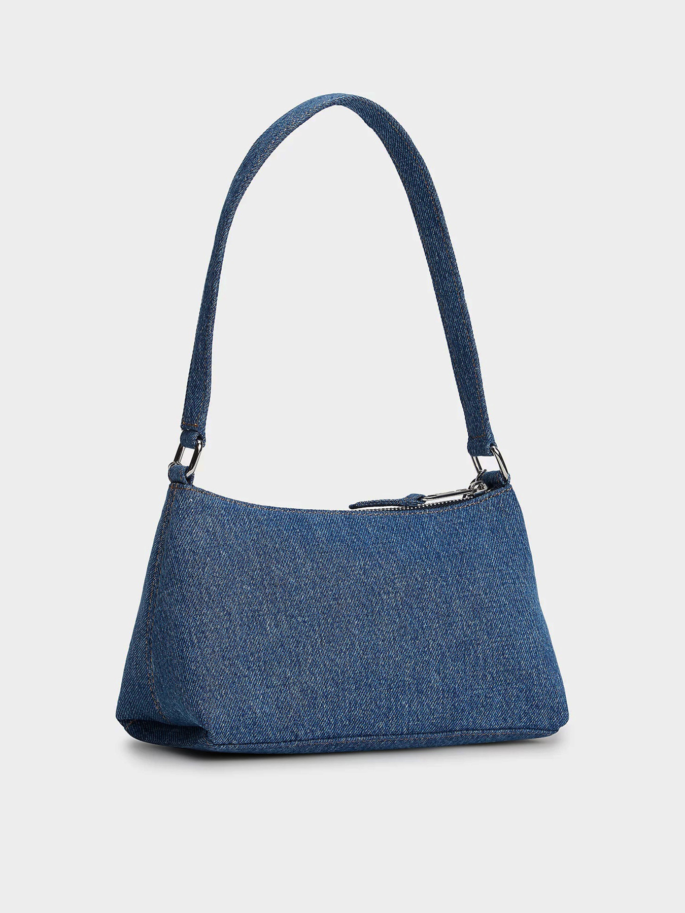 Сумки Tommy Hilfiger TJW COOL DENIM SHOULDER BAG модель AW0AW18575-1A7 Сумки Tommy Hilfiger TJW COOL DENIM SHOULDER BAG модель AW0AW18575-1A7 Фото